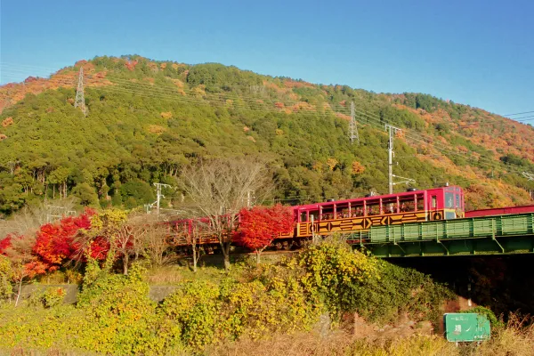 Sagano Train, Hozugawa Boat Ride & Arashiyama on Klook. Illustrative image. The actual product, venue, or experience may differ.
